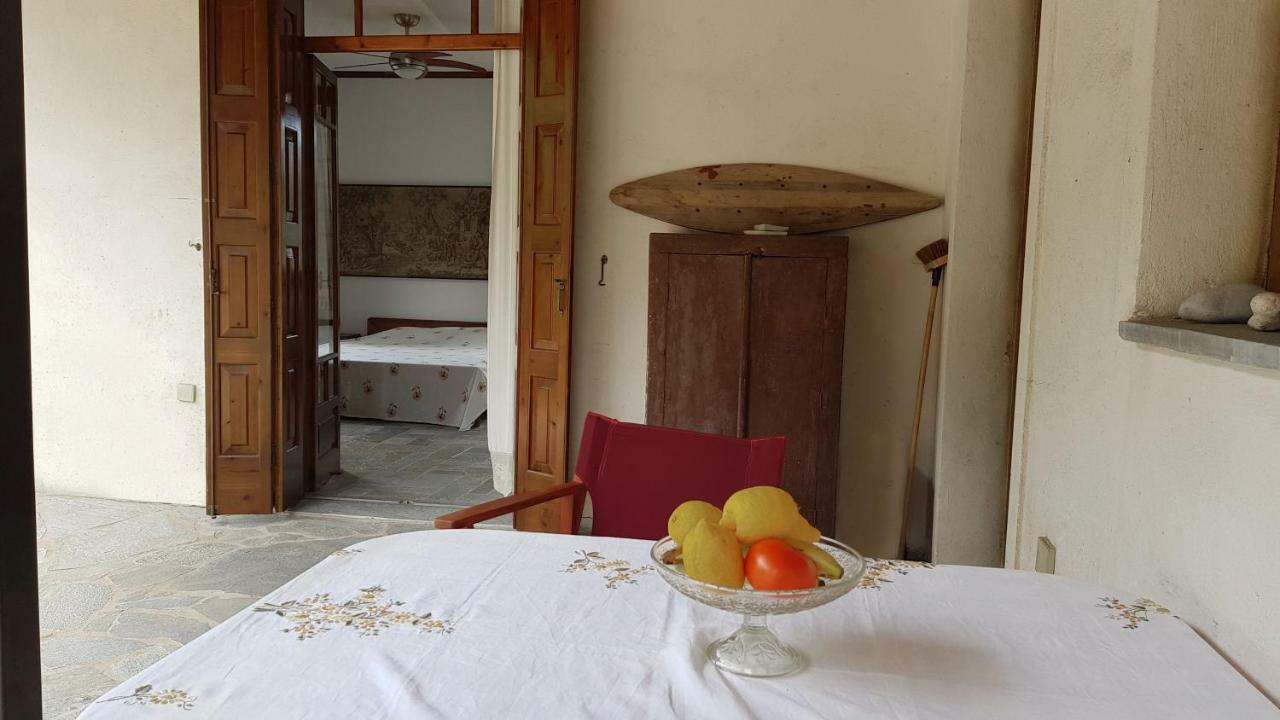 Ample Modern Country Home Nea Epidavros Extérieur photo